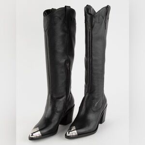 DOLCE VITA Kamryn Knee High
Western Womens Boots